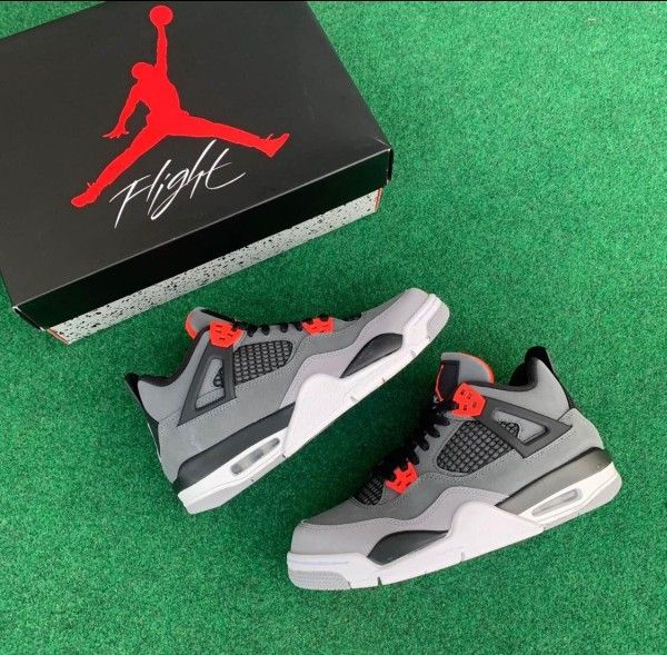 Air Jordan 4 Retro "Infrared"