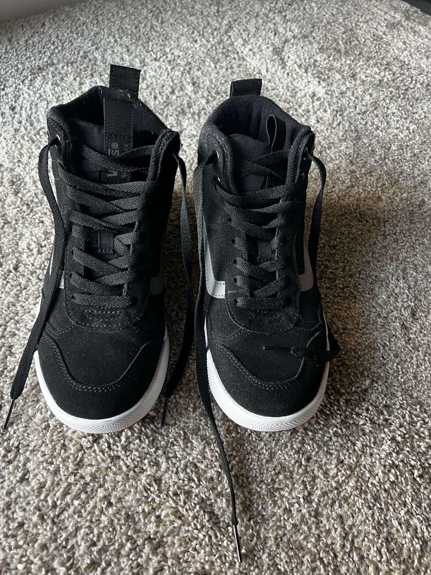 Women’s Van Sneakers