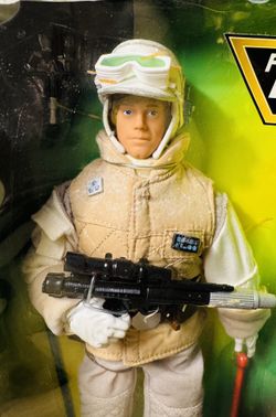 Star Wars Luke Skywalker in Hoth Gear 12" Figure 1997 Kenner W/ Blaster NIB