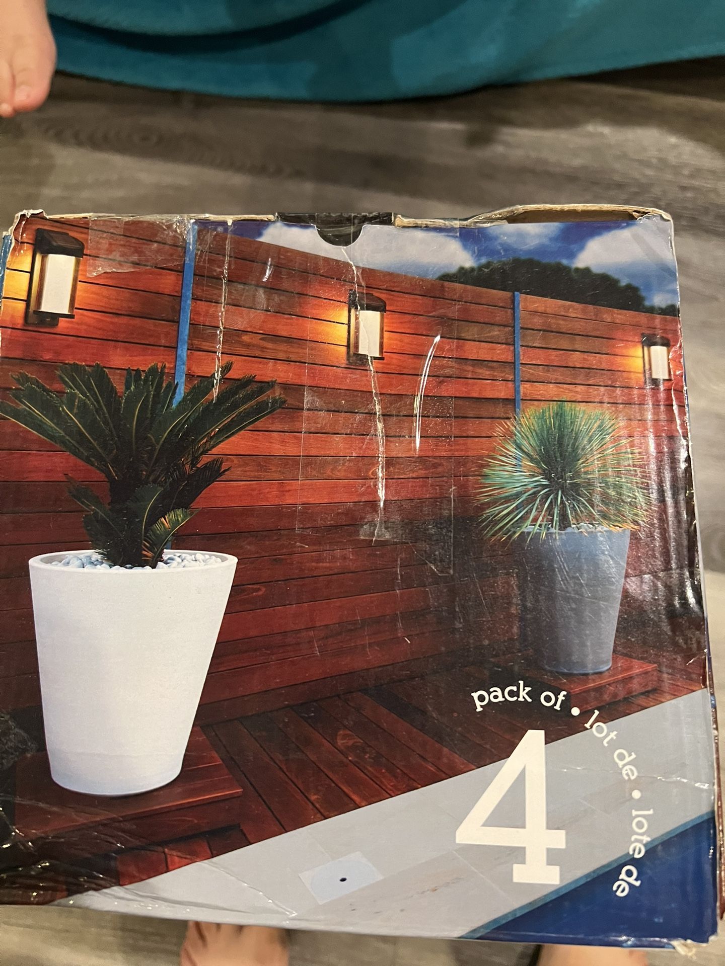 4 Solid Accent Panel Lights.