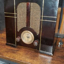 Antique 1930's Working Crosley Radio 