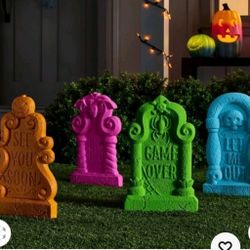 ✨️ $5 4pk Halloween FoamTombstones BrightColors - Hyde & Eek!Boutique whs
