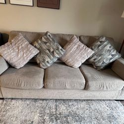 Loveseat 3 seater