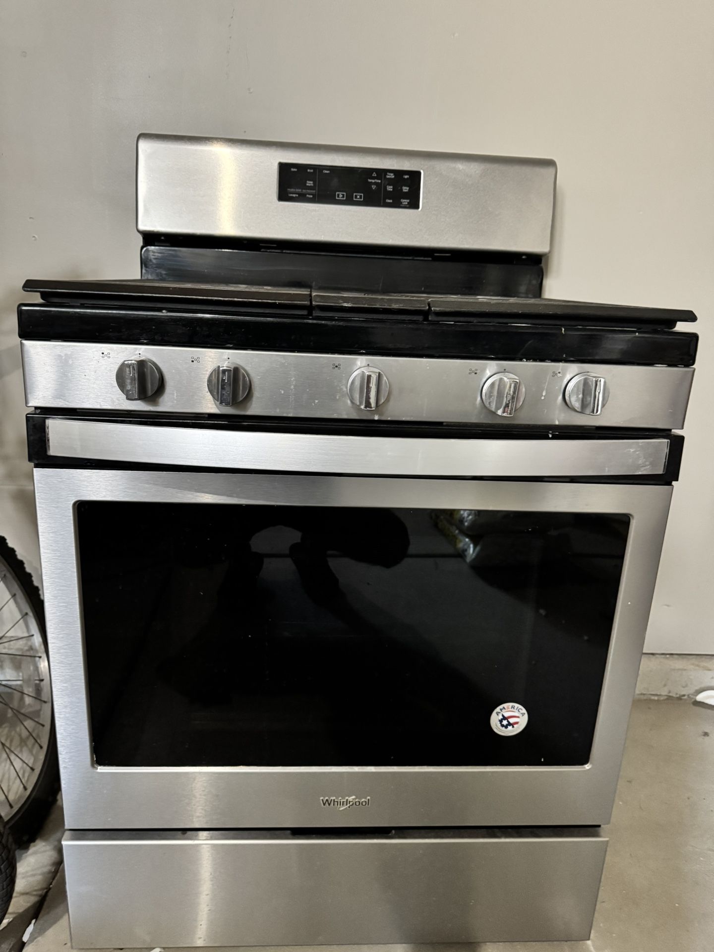 Whirlpool 30” 5 Burner Gas Range
