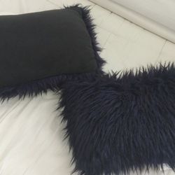 PAIR = 2 Matching FUZZY Furrt ACCENT DECORATIVE Sofa Couch Pillows PILLOW