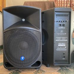 Mackie Speakers 