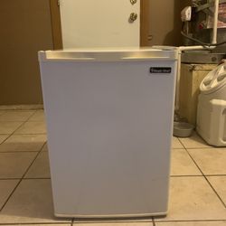 Magic’s Chef Mini Fridge 