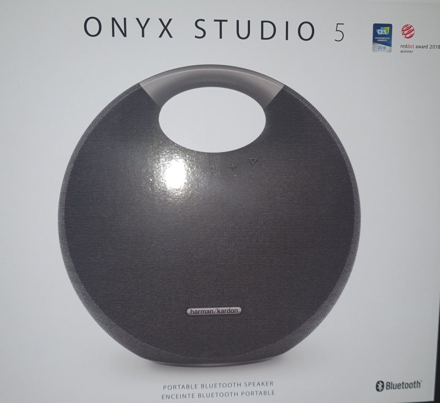 Onyx speaker