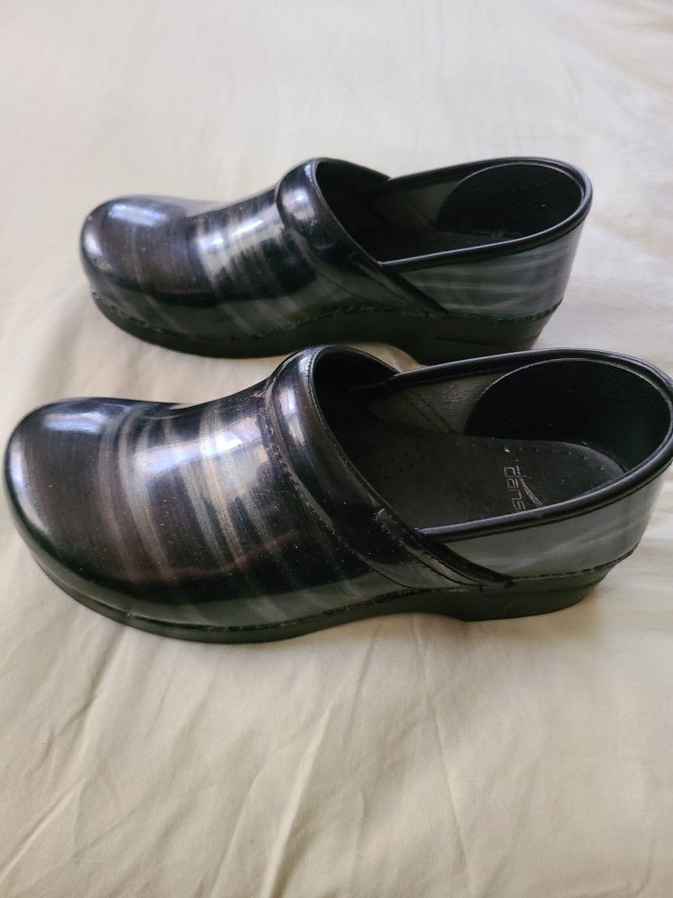 Dansko Nursing Shoes