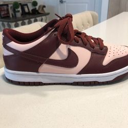 Nike 7.5 womens