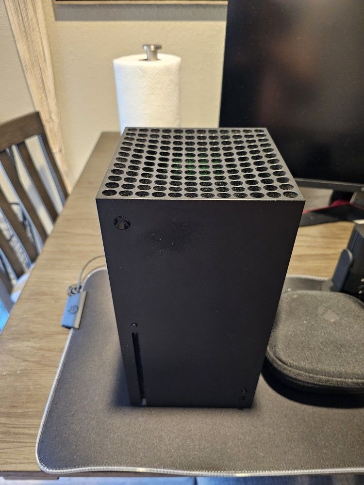 XBox Series X With Monitor 240hz 2x Elite Series 2 Controllers