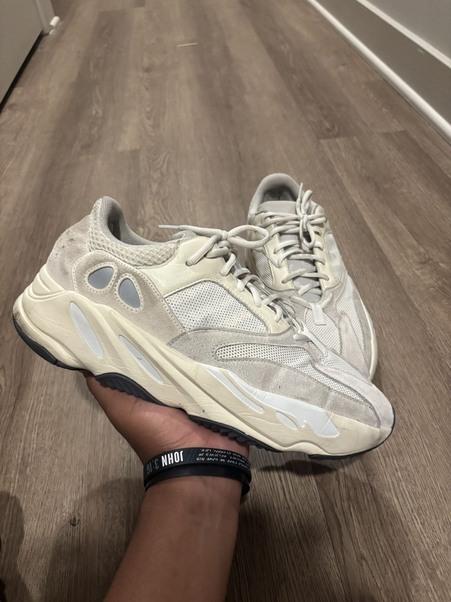 Yeezy Boost 700 “Analog” Sz 12