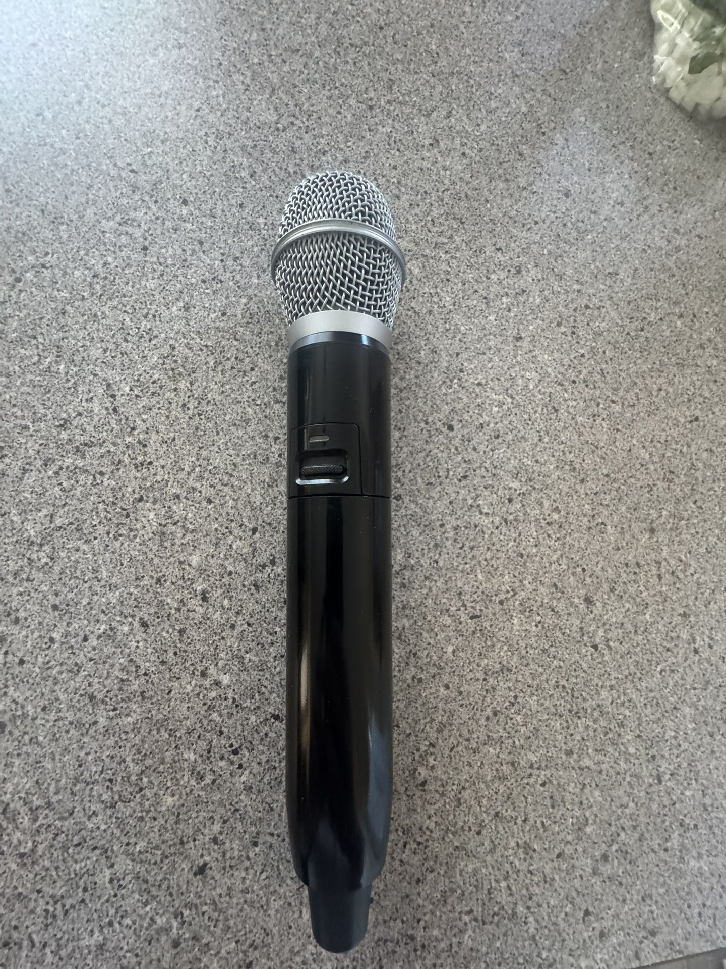 SHURE GLXD LIKE NEW