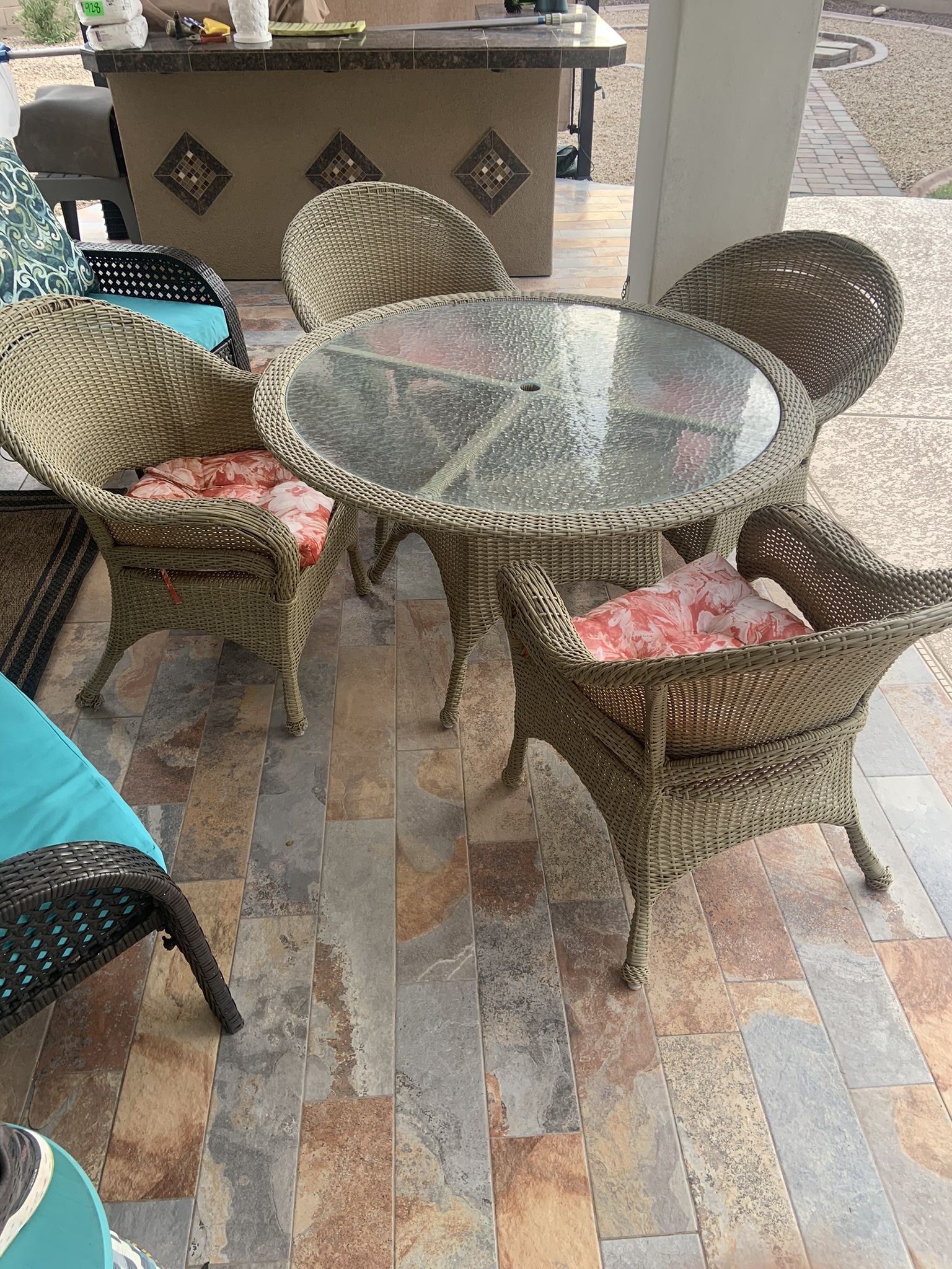 Wicker Table & Chairs for Sale in Goodyear, AZ OfferUp