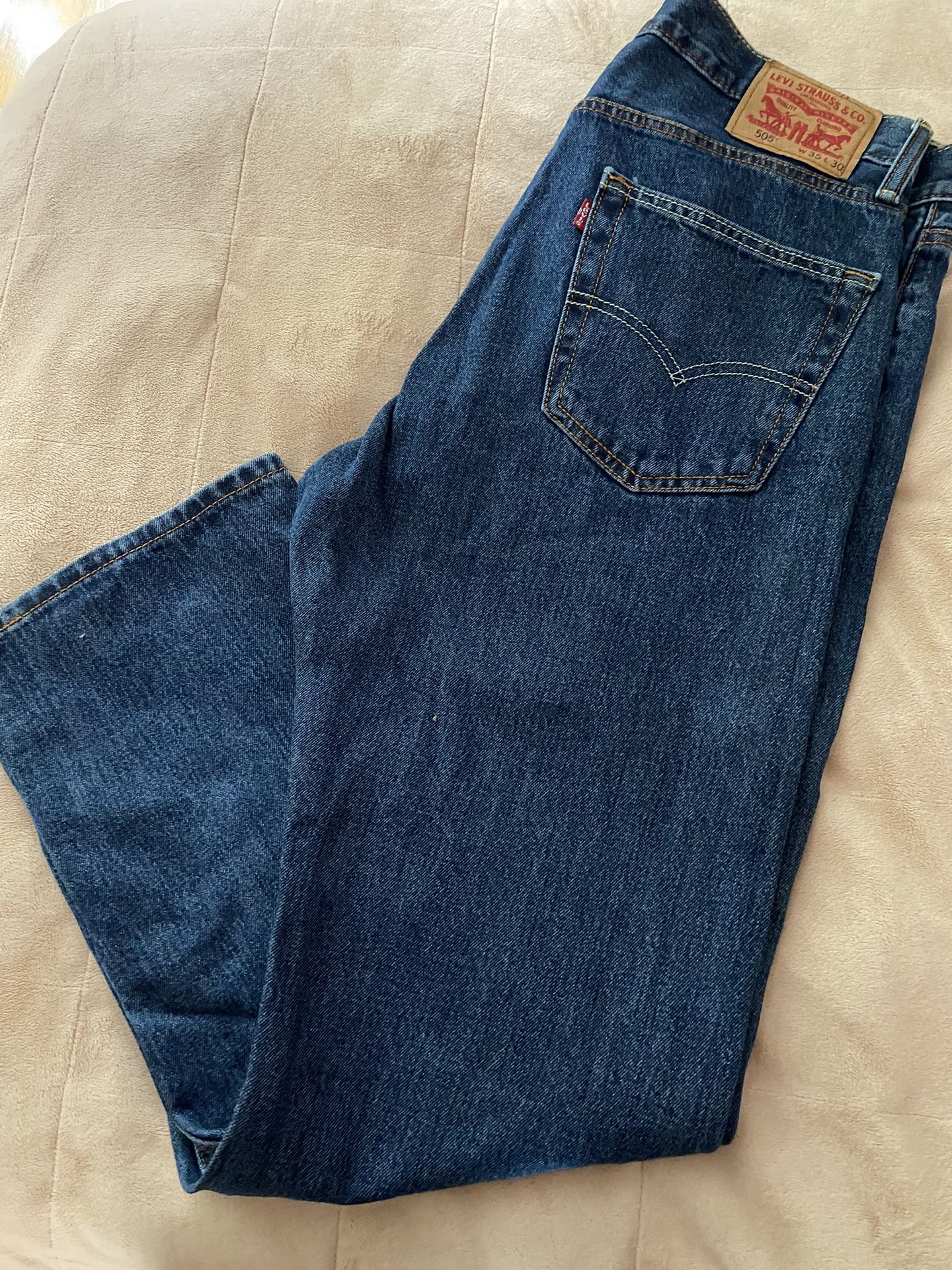 MEN’S LEVI’S