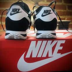Used Like New Nike Cortez 