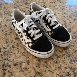 Boys Vans Shoes Size 2.0
