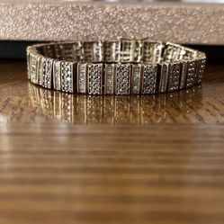 10k Yellow Gold And Genuine Diamond Tennis Bracelet 