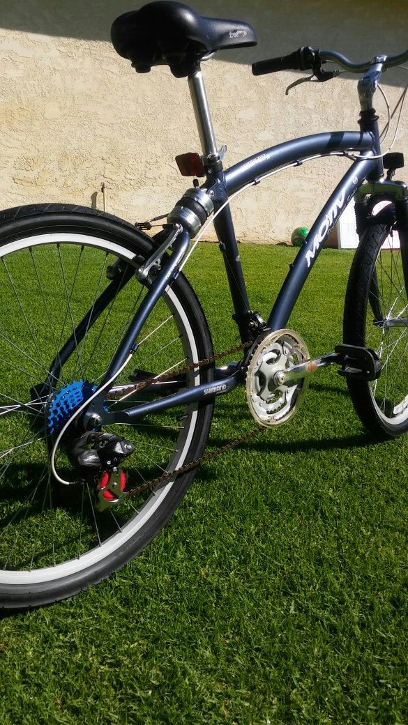 Motiv mountain bike 26 adult full suspension 21 speed /Bicicleta de montaña Motiv rodada 26 doble suspensión 21 velocidades