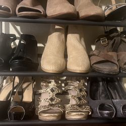 Lots Of Women Shoes Muchos Zapatos Sz 7-8