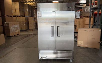 Clearance NSF ETL Commercial Two door refrigerator 104548L0505