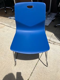 Break Room Table & Chairs