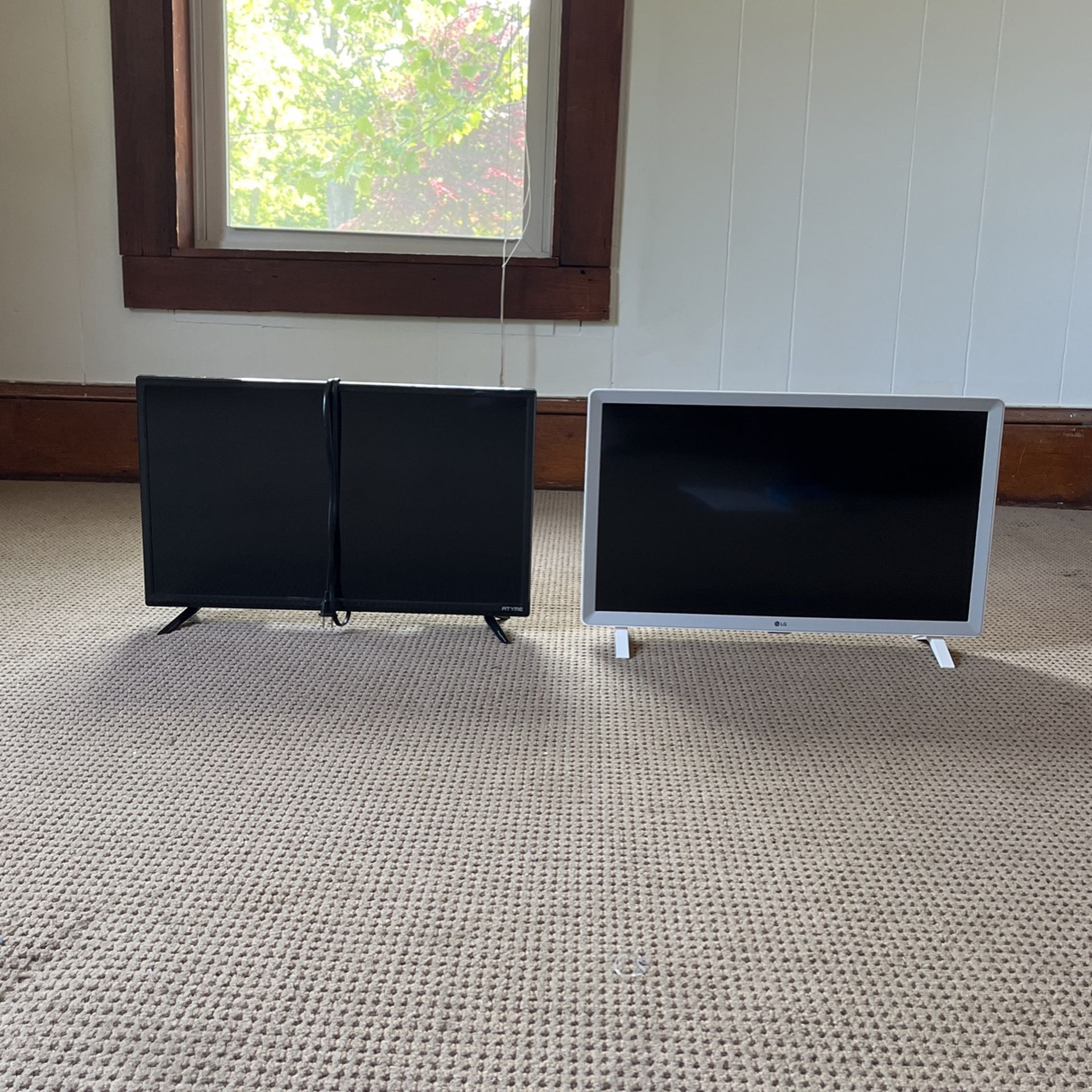 ~24 Inch TV