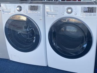 White LG Front Load Washing Machine and Electric Dryer Set (0-0127)