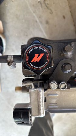 MISHIMOTO COOLANT RESEVOIR E36