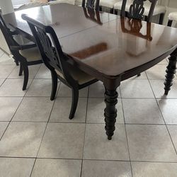 Dinning Table With 6 Chairs 2with Arm Rest 
