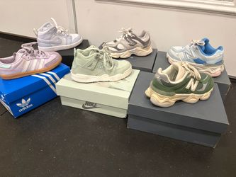 Sneakers