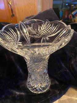 Lead crystal flower vase