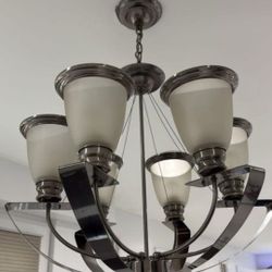 Beautiful 6 Light Chandelier 