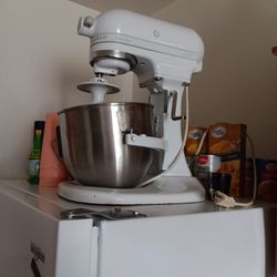 Kitchen Aid Heavy Duty 10 Speed Mixer