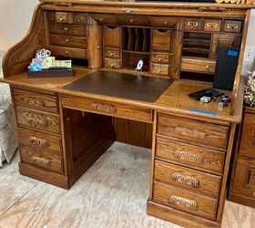 Vntg Roll-Top Desk w/ Keys 60x43x50h
