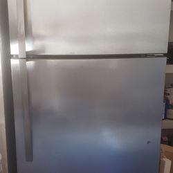 Whirlpool Refrigerator 