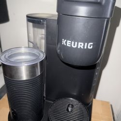 Keurig Coffee Maker W/ Frother