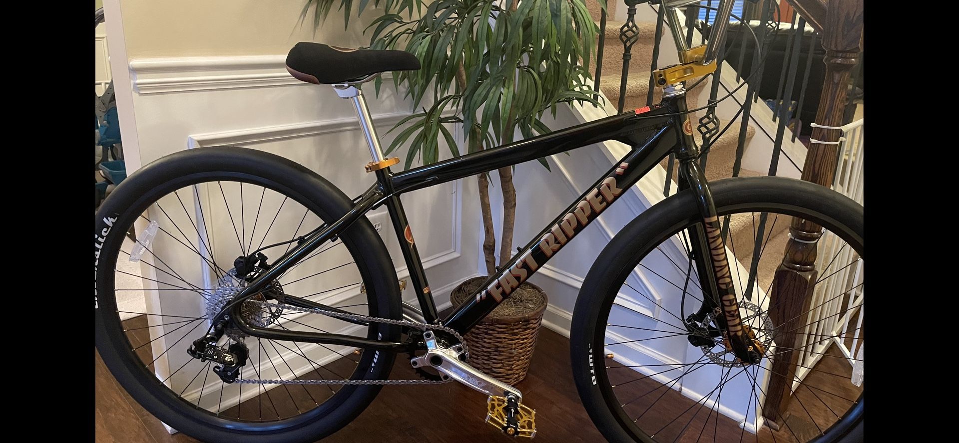 SE Bikes Fast Ripper 29” - Like New Black/Gold