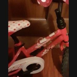 Minnie Mouse Bike $25.00 Cash Only (Serious Buyers)