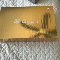 Sexy Amber Michael Kors Perfume
