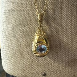 Gold Necklace And Pendant 