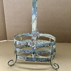 Ornnate Wine Holder- Carrier