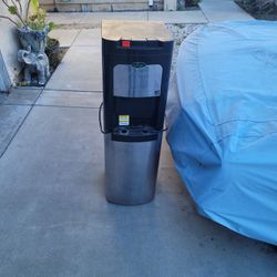 Water Dispenser