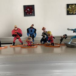The Incredibles 2 Disney Pixar Family Figurine Set of 8 Figures Cake Toppers