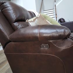 Reclining Couches With USB Charging Ports In All Seats