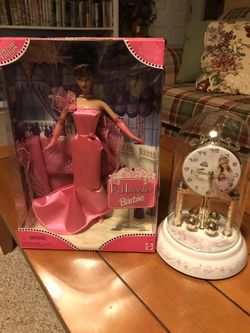 Pink Inspiration Barbie with princess clock