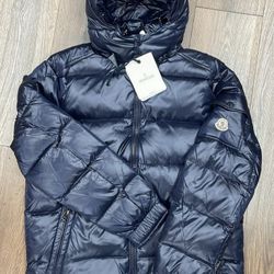 MAYA MONCLER