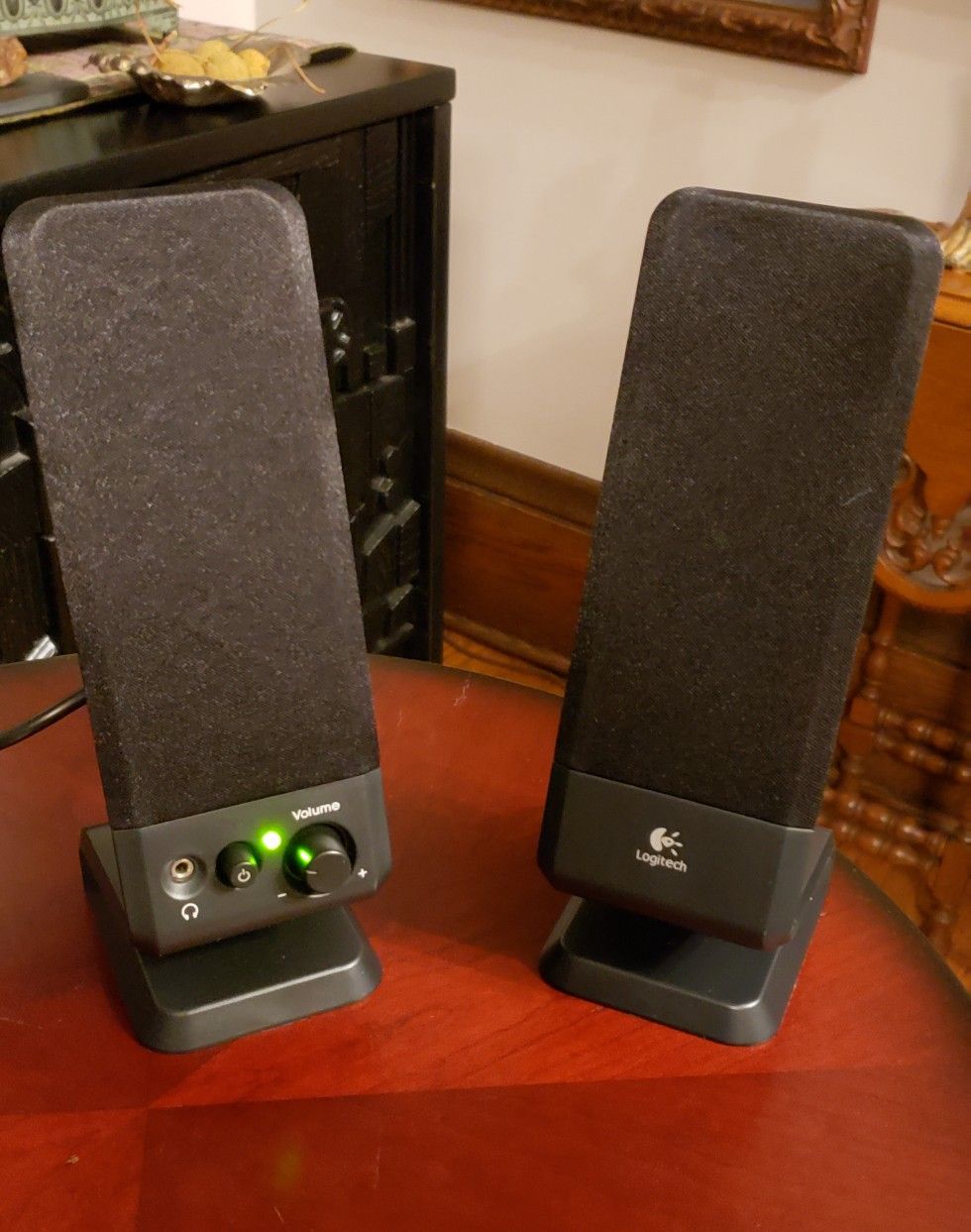 Logitech R10 Speakers for Sale in La Grange, IL - OfferUp