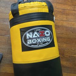 6ft 135lb Heavy Bag  