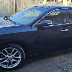 2010 NISSAN Maxima (PARTS ONLY)